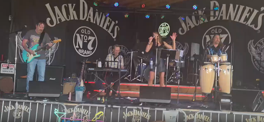 Dirty Dogs Roadhouse